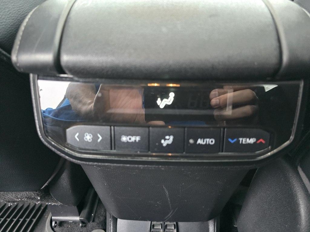 Toyota Highlander Hybrid  2020