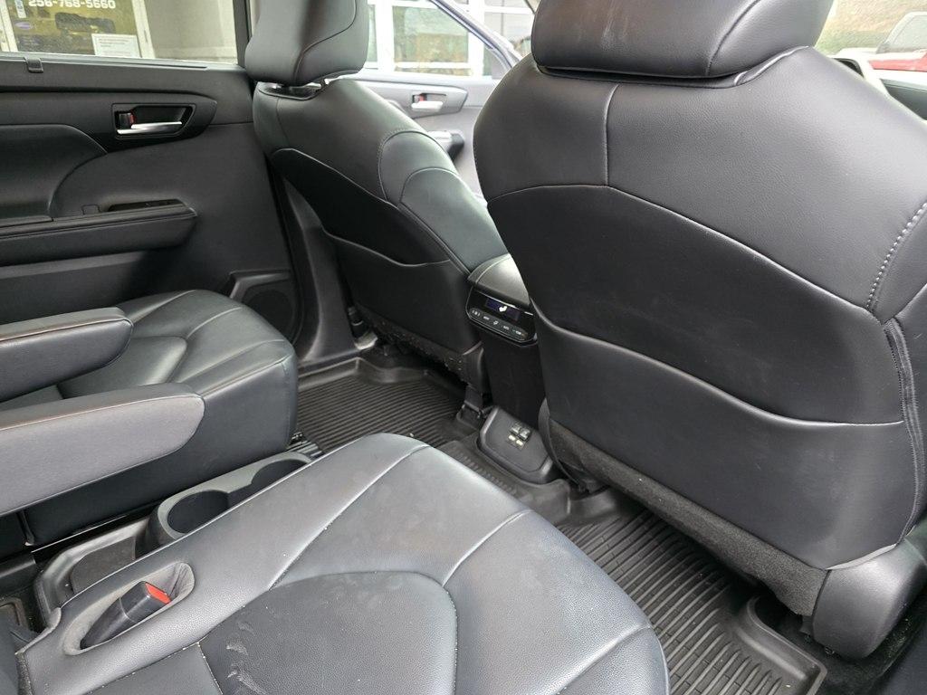 Toyota Highlander Hybrid  2020