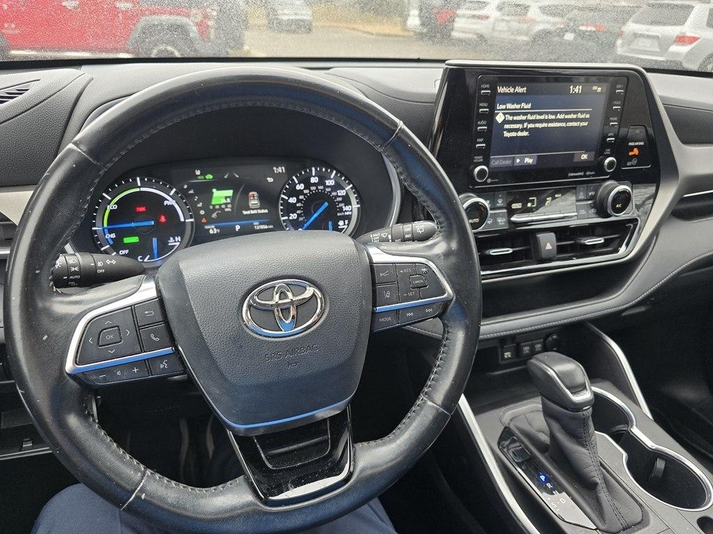 Toyota Highlander Hybrid  2020