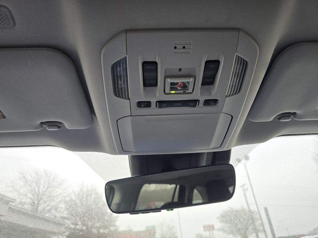 Toyota Highlander Hybrid  2020