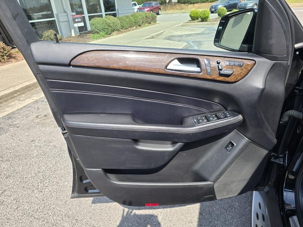 Mercedes-Benz M-Class  2014