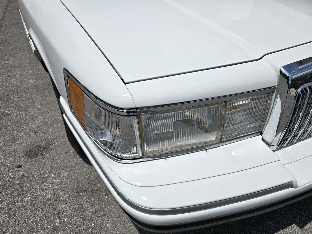 Lincoln Town Car  1993