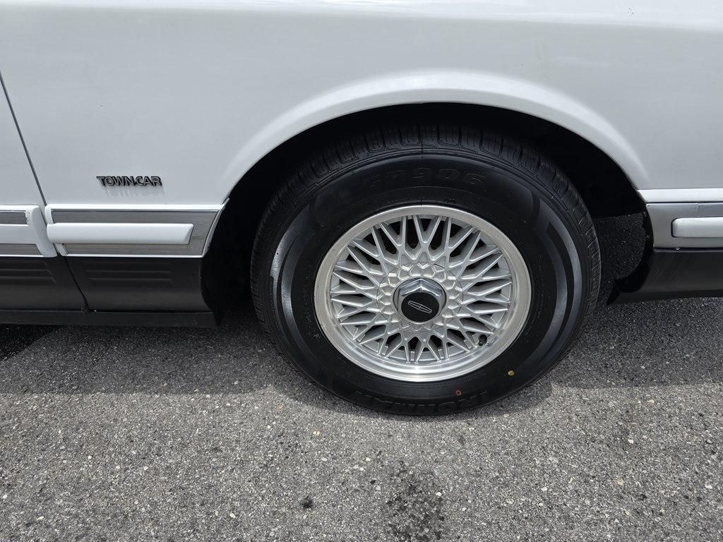 Lincoln Town Car  1993