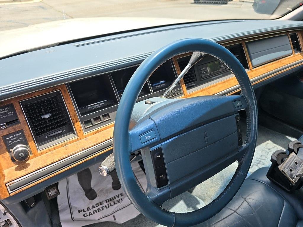 Lincoln Town Car  1993