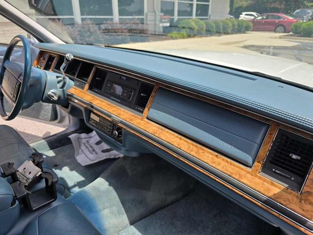 Lincoln Town Car  1993