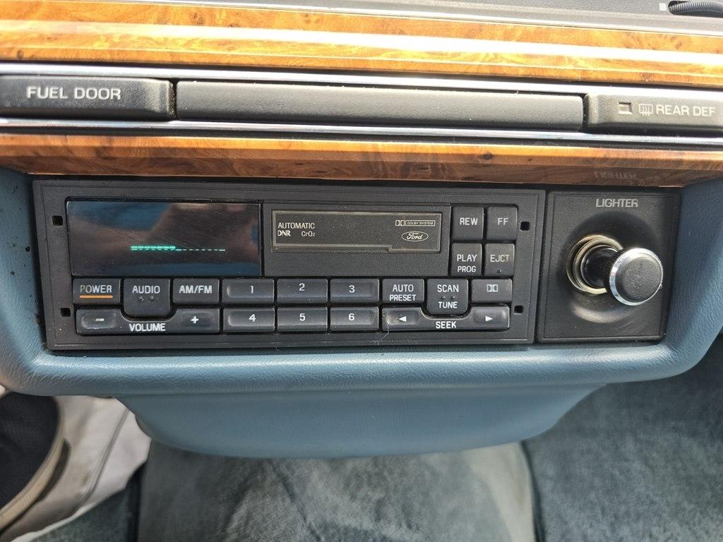 Lincoln Town Car  1993
