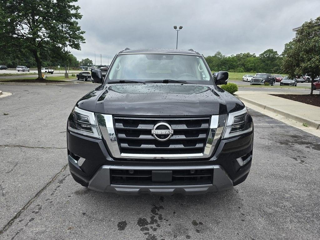 Nissan Armada  2021