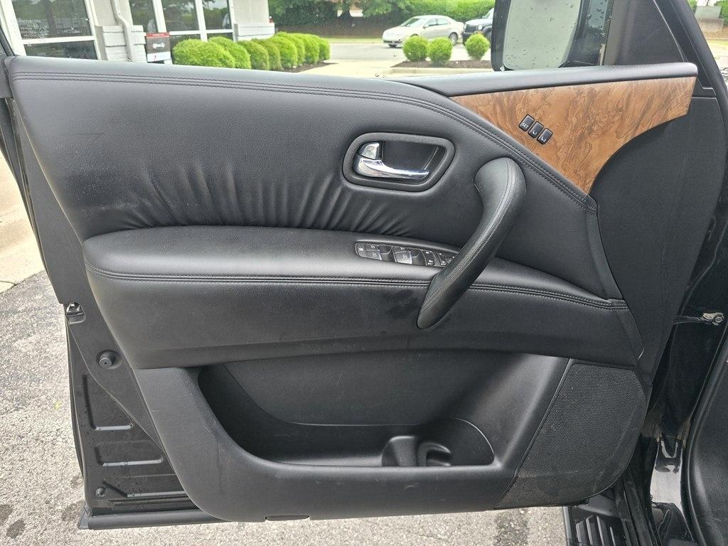 Nissan Armada  2021