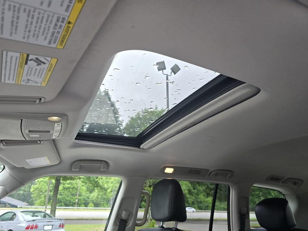 Nissan Armada  2021