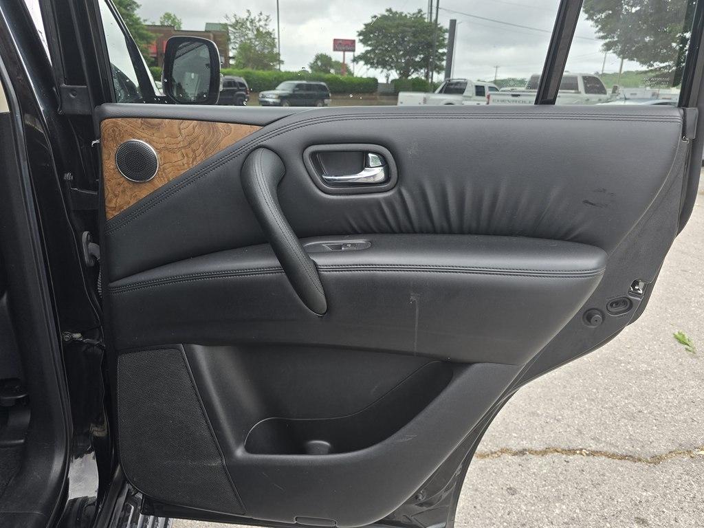 Nissan Armada  2021