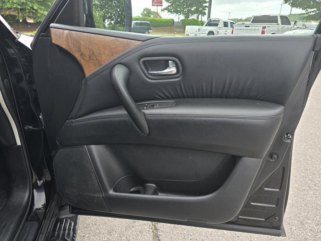 Nissan Armada  2021