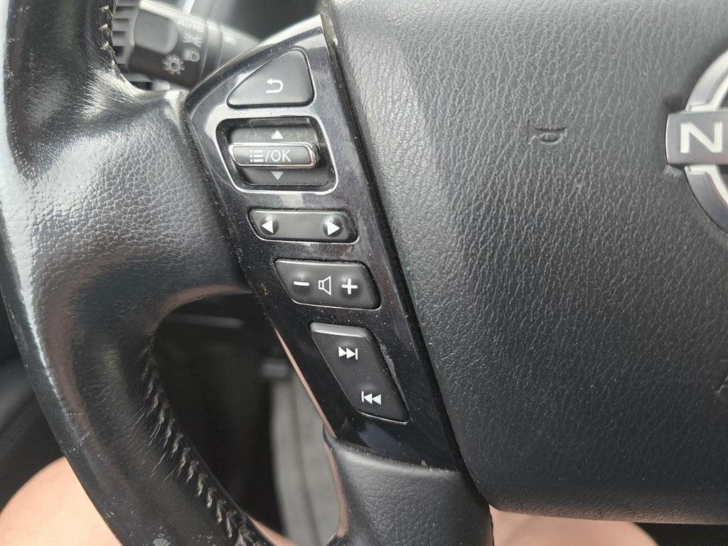 Nissan Armada  2021
