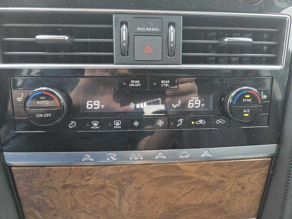 Nissan Armada  2021