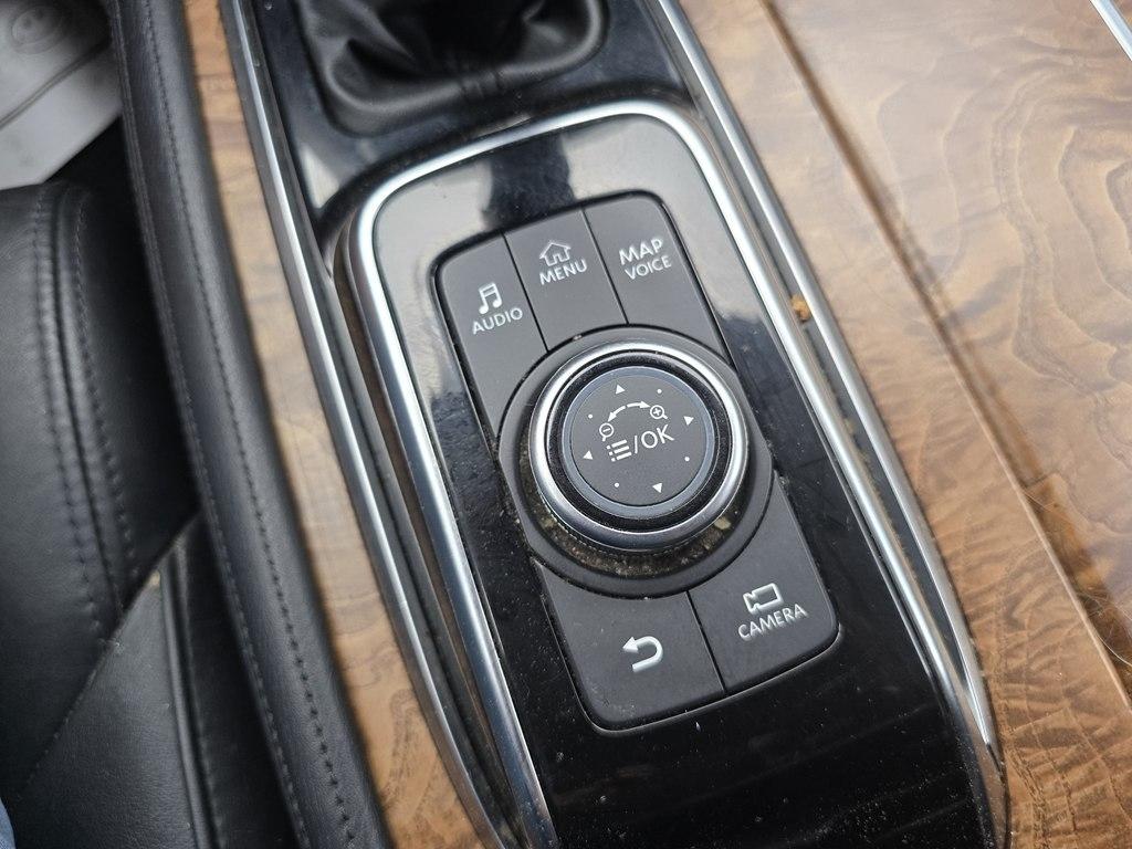 Nissan Armada  2021