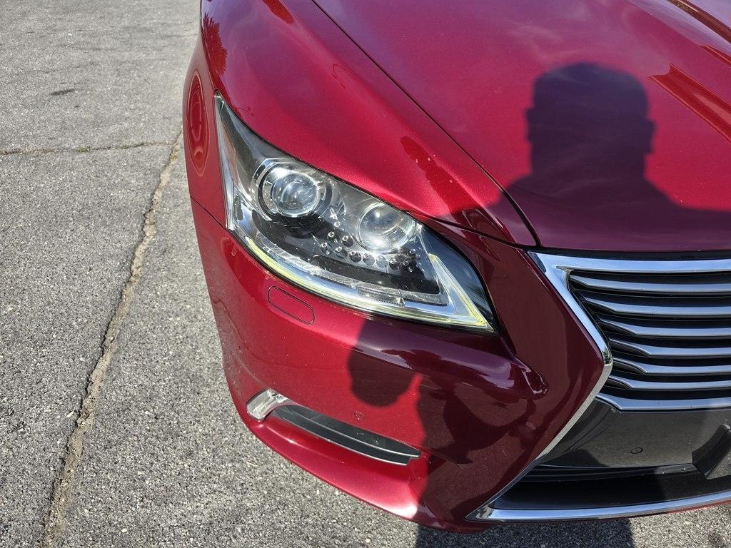Lexus LS 460  2015
