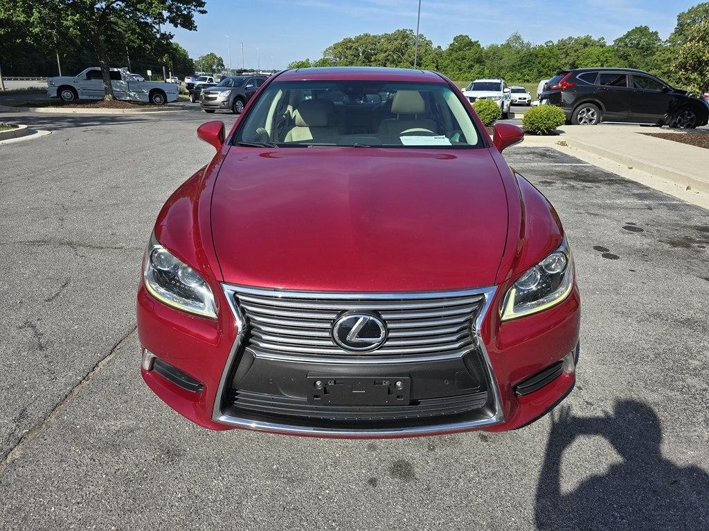 Lexus LS 460  2015