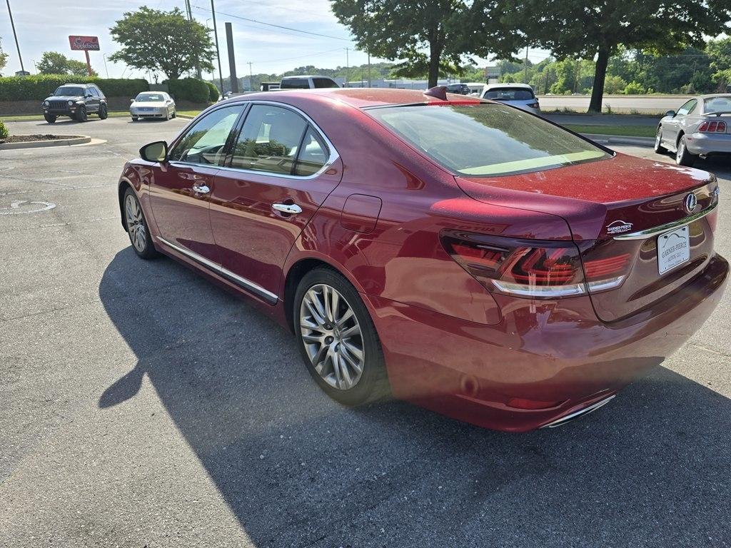 Lexus LS 460  2015