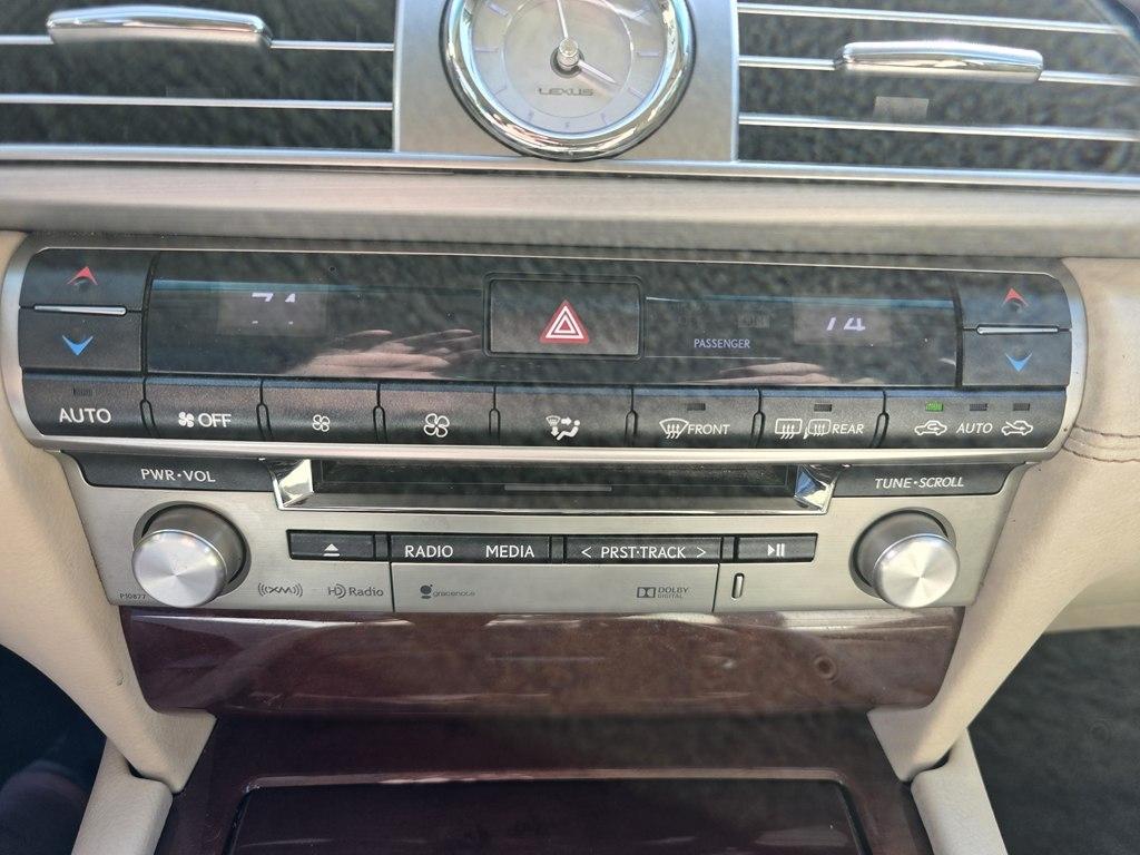 Lexus LS 460  2015