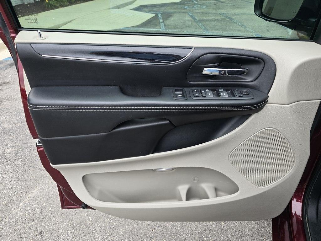 Dodge Grand Caravan SXT 2017