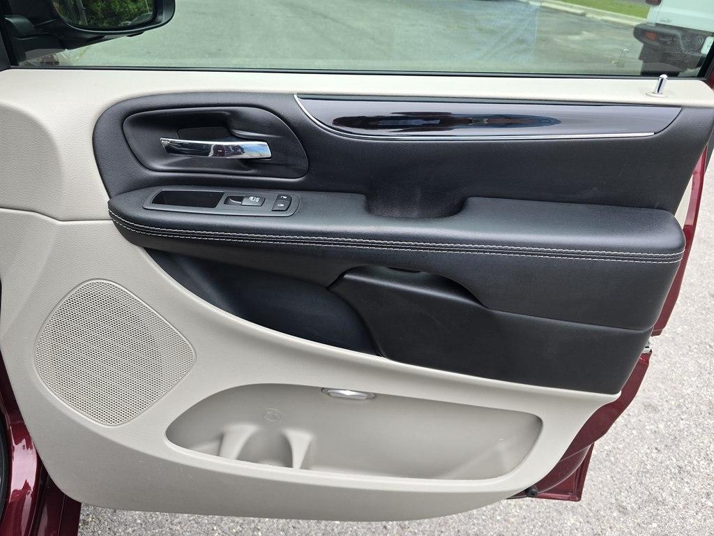 Dodge Grand Caravan SXT 2017