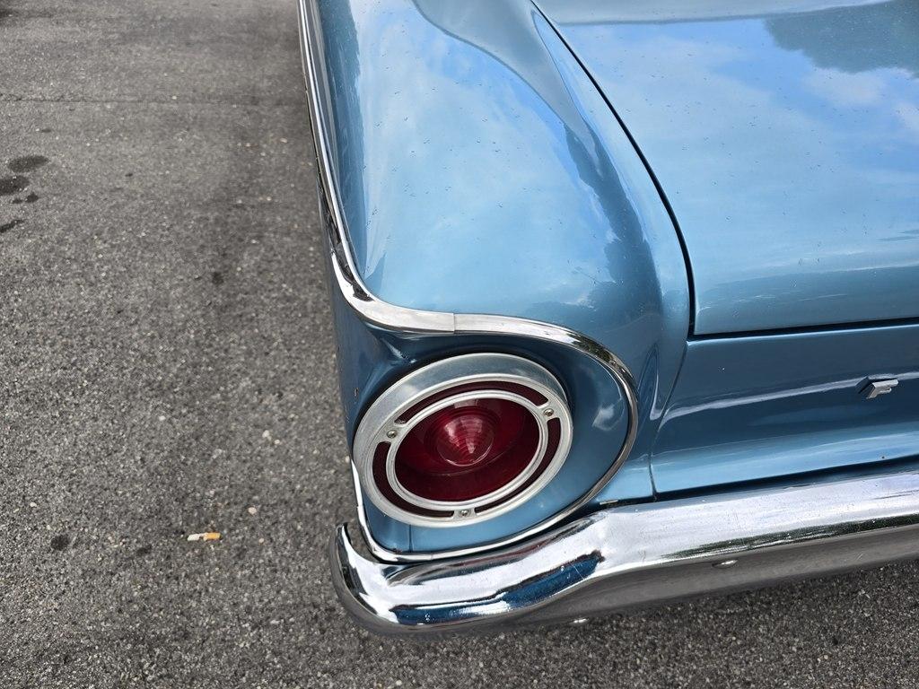 Ford Falcon  1961