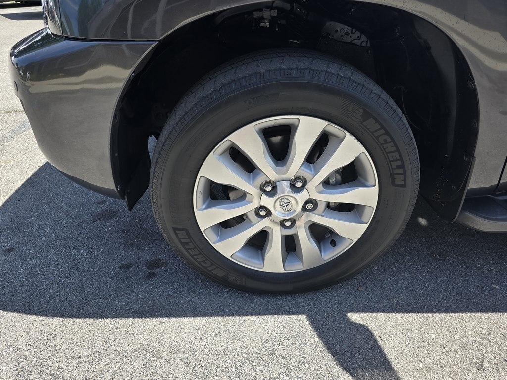 Toyota Sequoia  2016