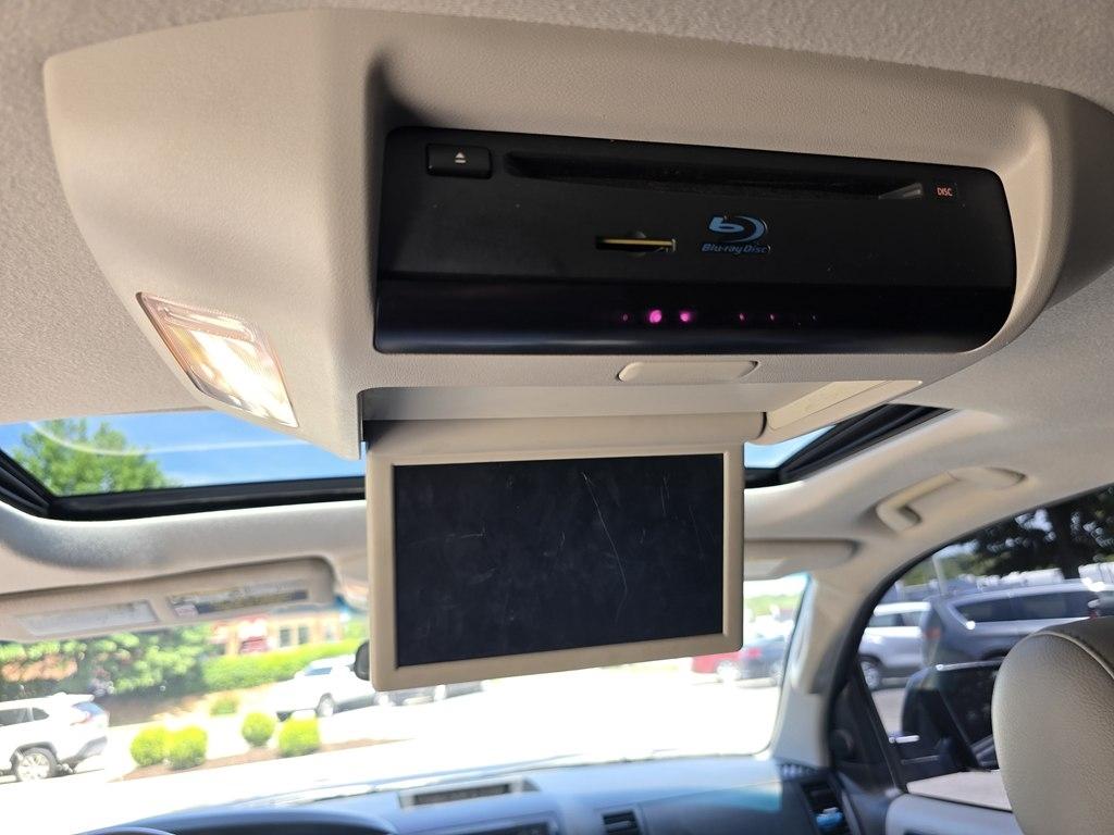 Toyota Sequoia  2016