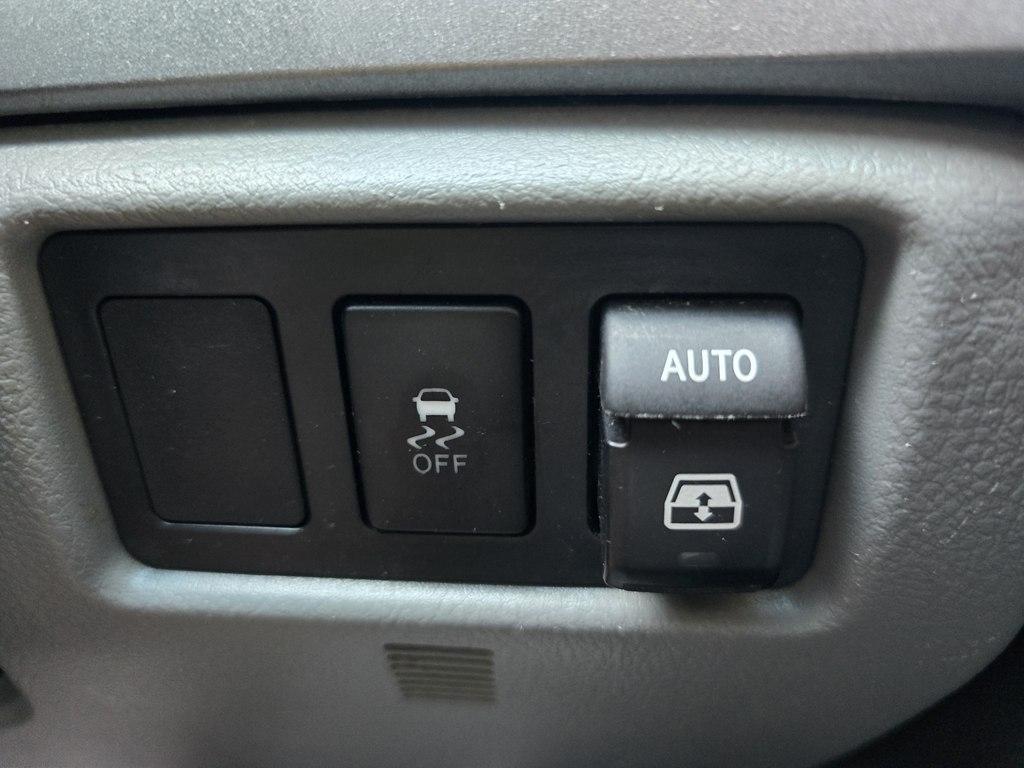 Toyota Sequoia  2016