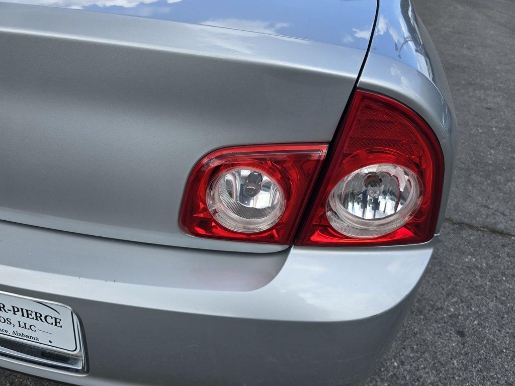 Chevrolet Malibu  2012