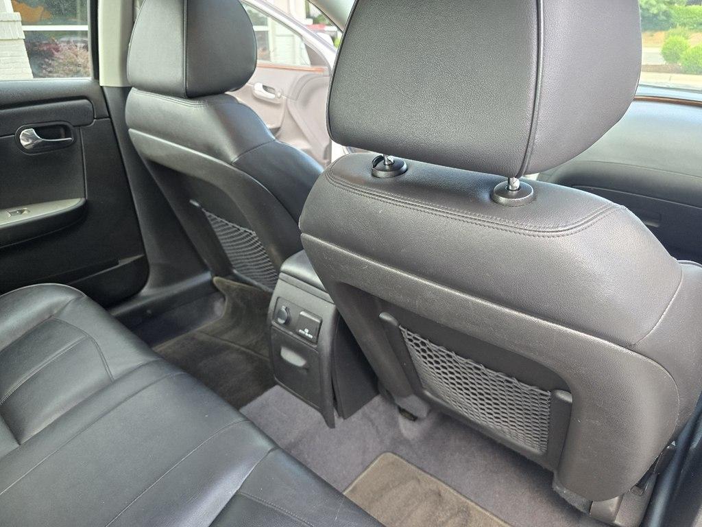 Chevrolet Malibu  2012