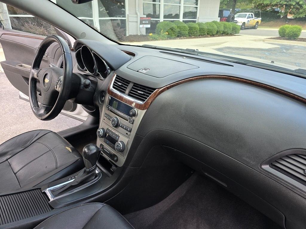Chevrolet Malibu  2012