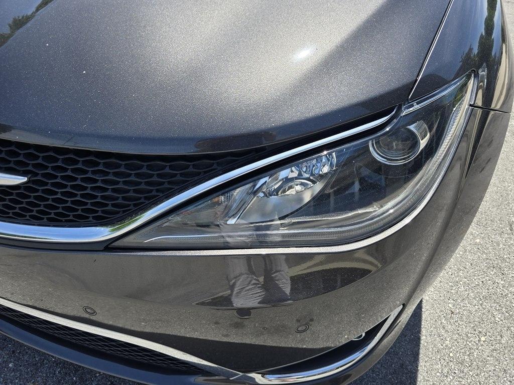 Chrysler Pacifica Touring-L Plus 2017