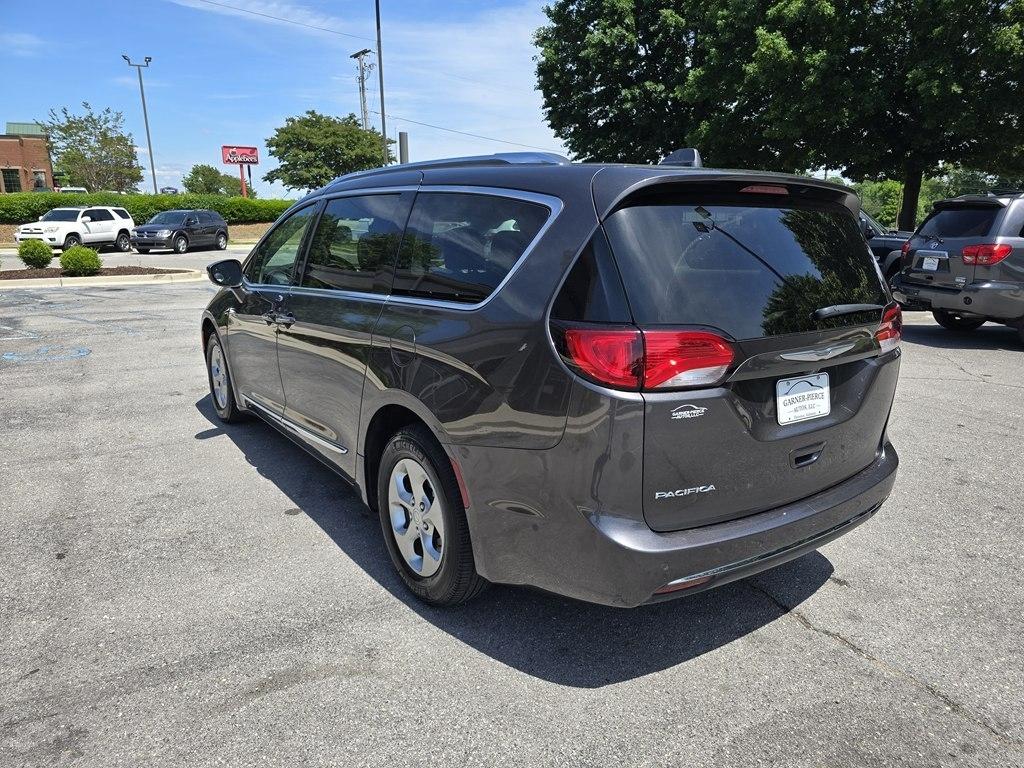 Chrysler Pacifica Touring-L Plus 2017