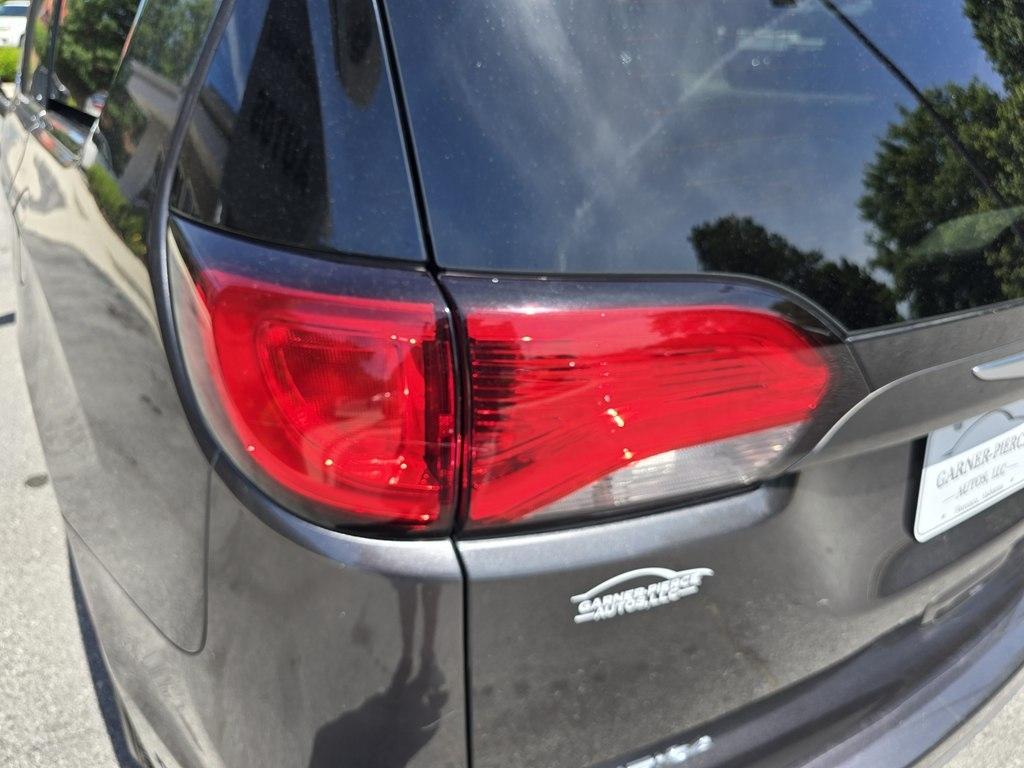 Chrysler Pacifica Touring-L Plus 2017