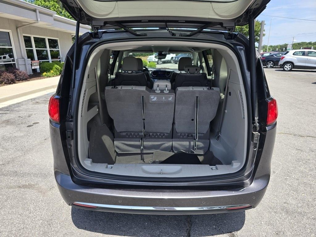 Chrysler Pacifica Touring-L Plus 2017