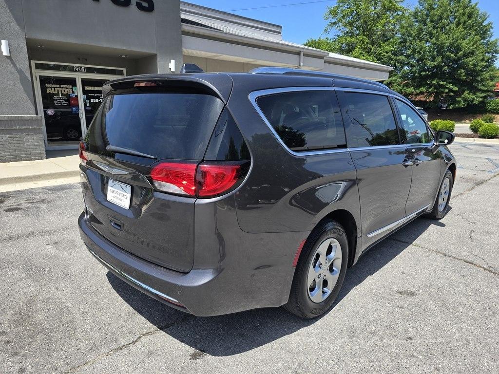 Chrysler Pacifica Touring-L Plus 2017