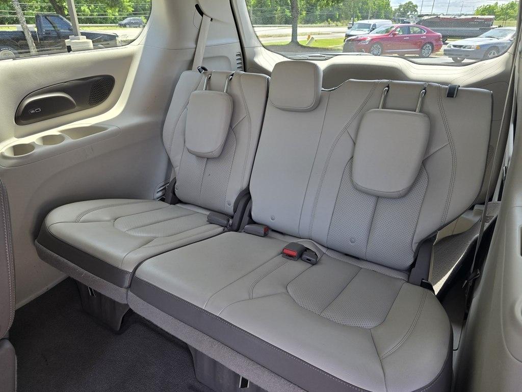 Chrysler Pacifica Touring-L Plus 2017
