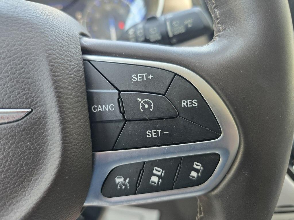 Chrysler Pacifica Touring-L Plus 2017