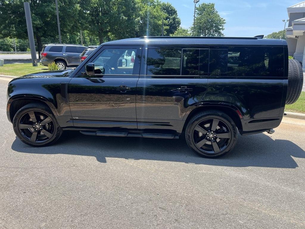 Land Rover Defender  2025