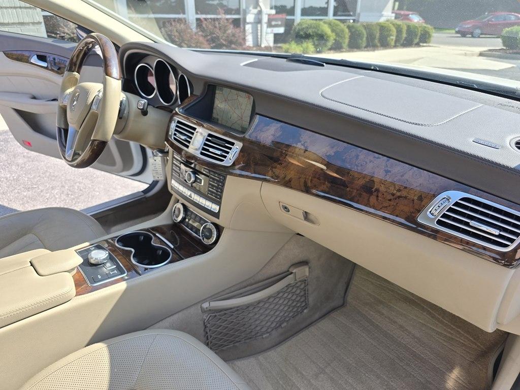 Mercedes-Benz GLA-Class  2021