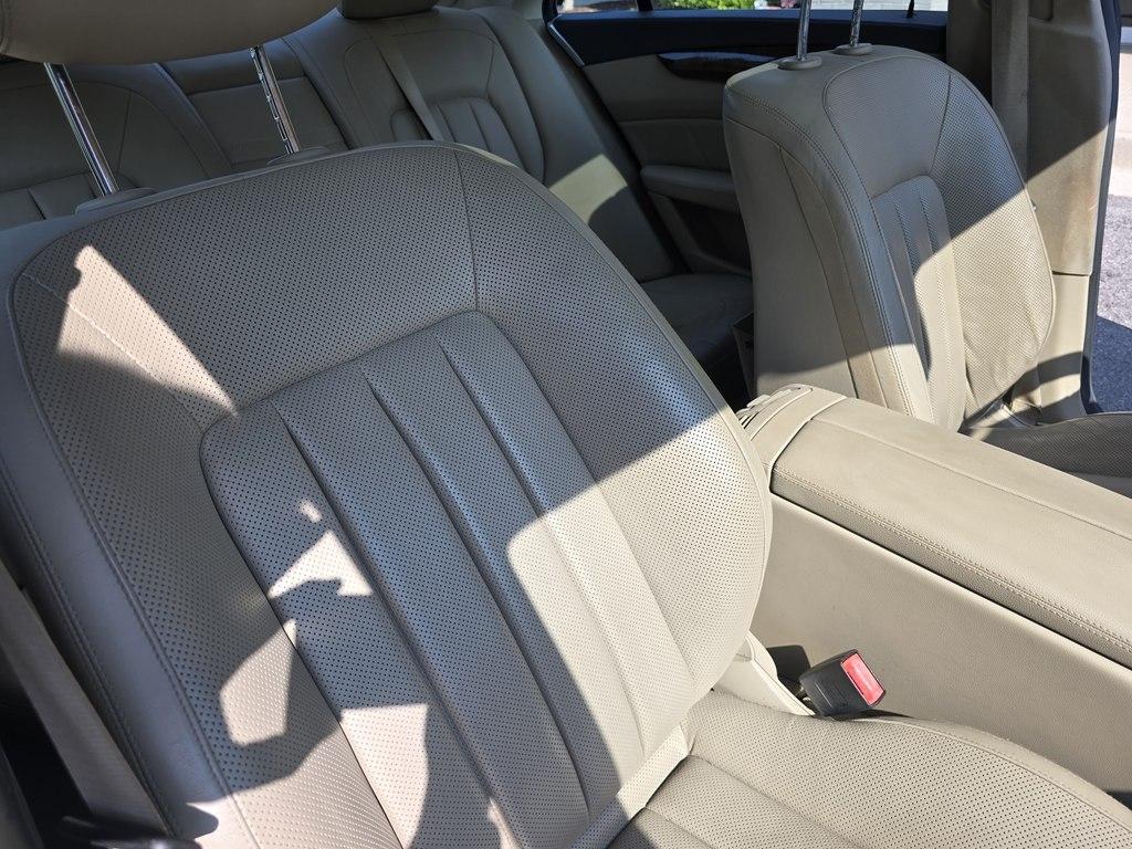 Mercedes-Benz GLA-Class  2021