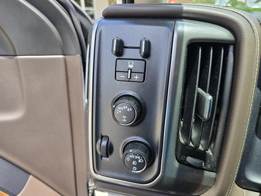 Chevrolet Silverado 1500  2018