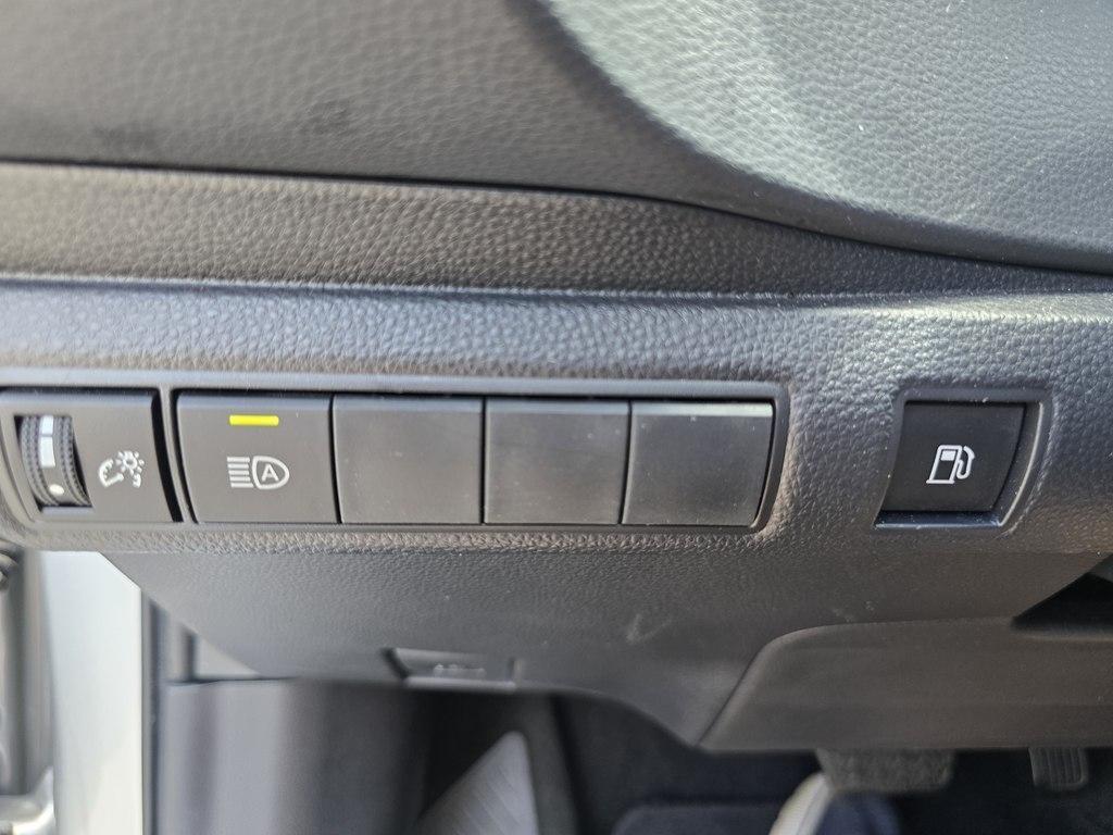 Toyota Corolla Hybrid  2025