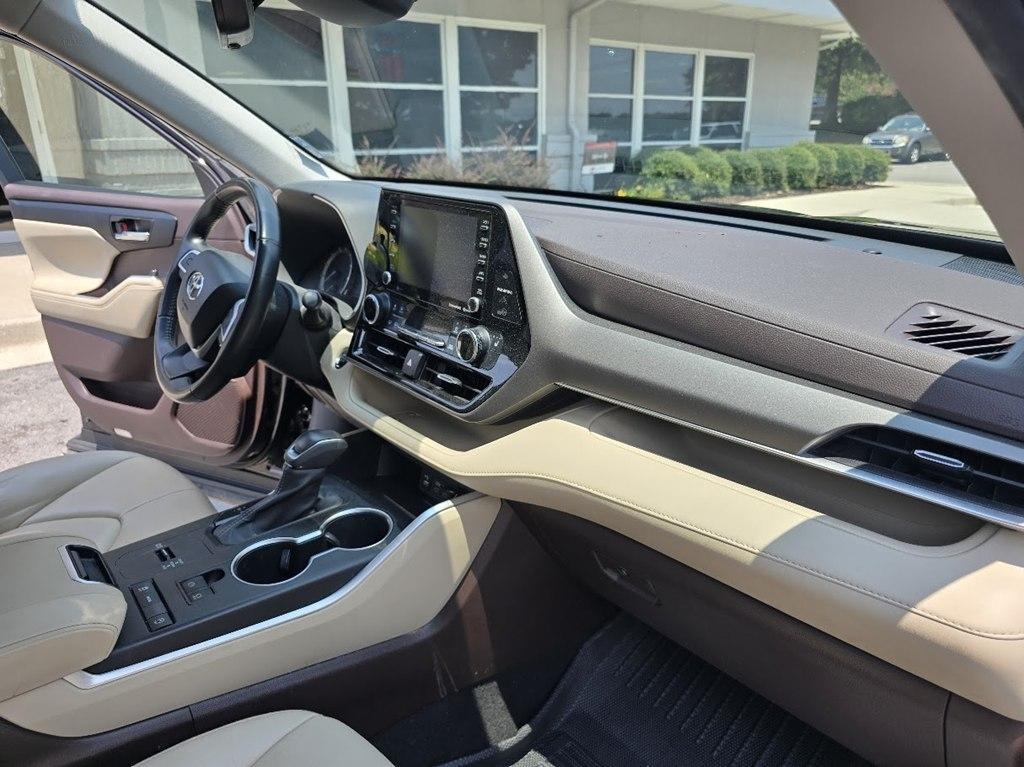 Toyota Highlander  2022