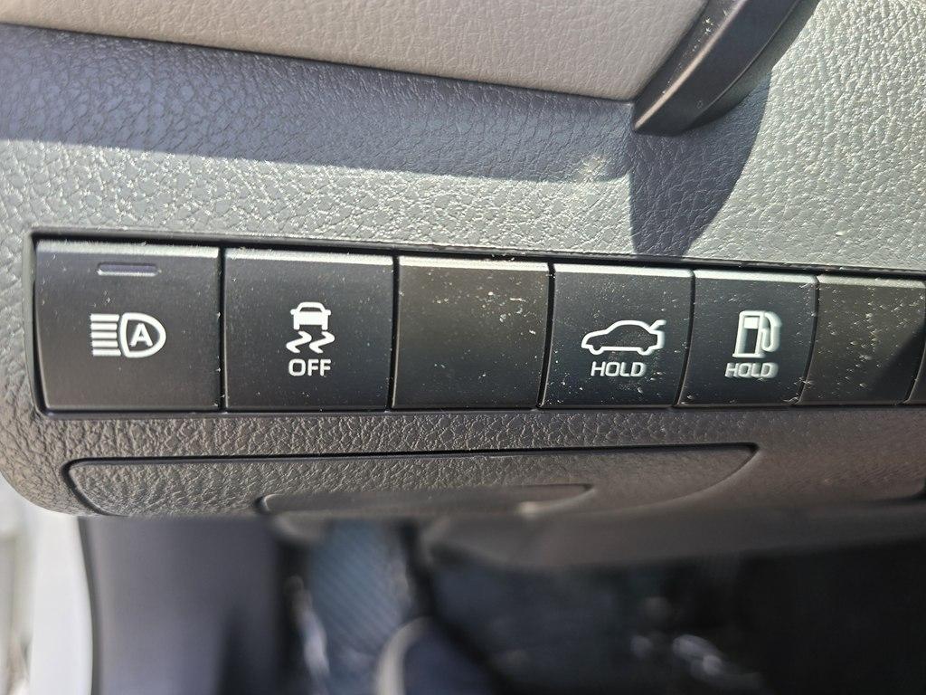 Toyota Camry  2024