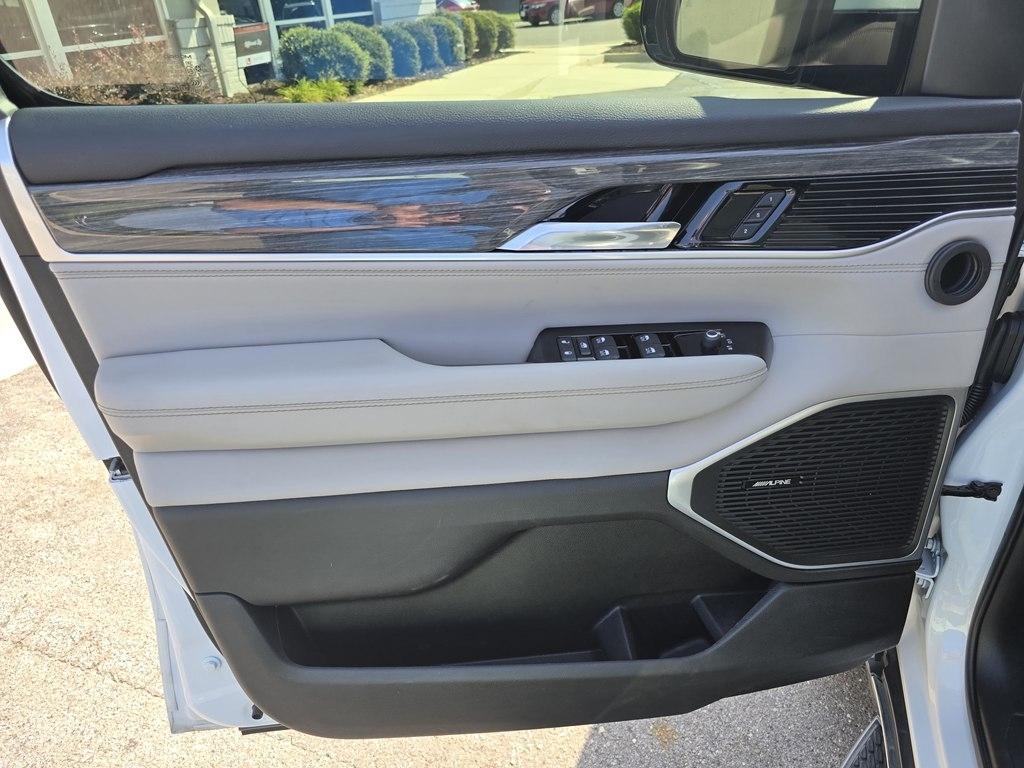 Jeep Wagoneer  2022