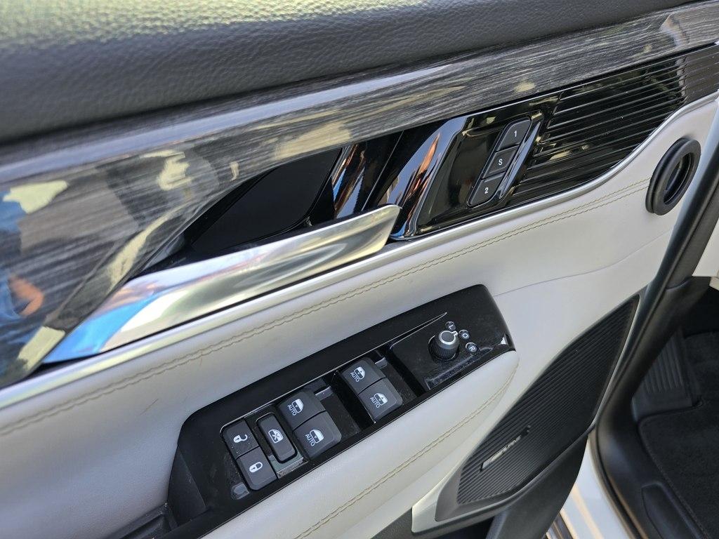 Jeep Wagoneer  2022