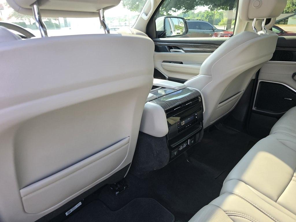 Jeep Wagoneer  2022