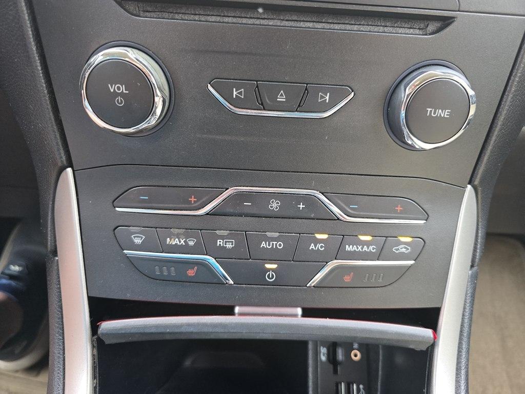 Ford Edge  2015