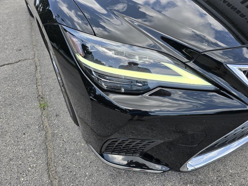Lexus LS 500  2021